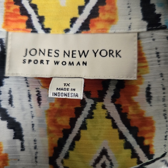 Jones New York Southwestern Aztec Print Roll Tab Sleeve Sheer Blouse 1X - Picture 2 of 6